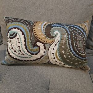 Pier 1 pillow